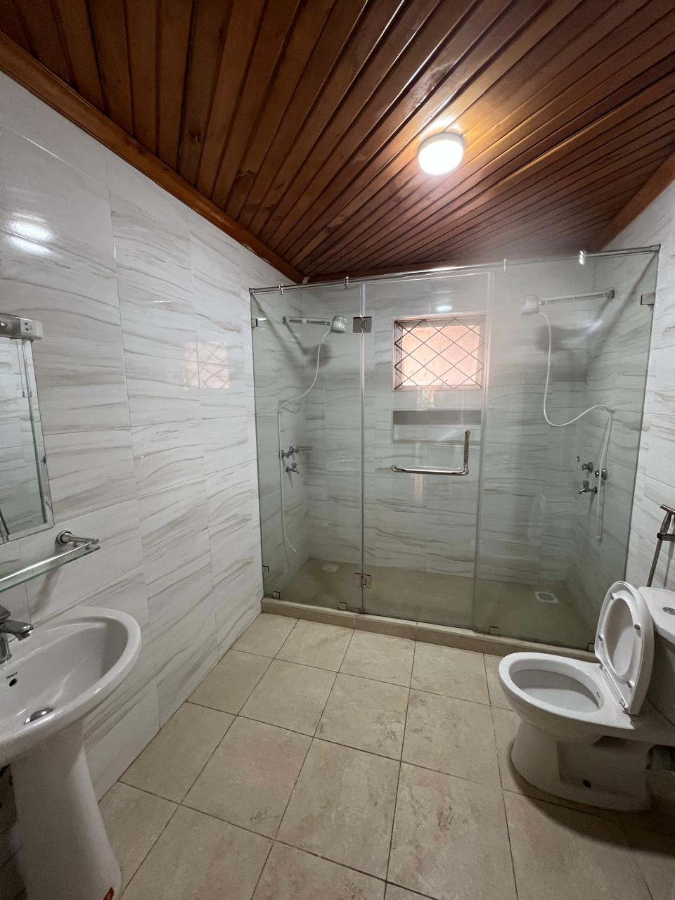renting--Townhouse_Address-Kileleshwa_Estate__Nairobi__Kenya_price-150000_Beds-4_Baths-4-142-9