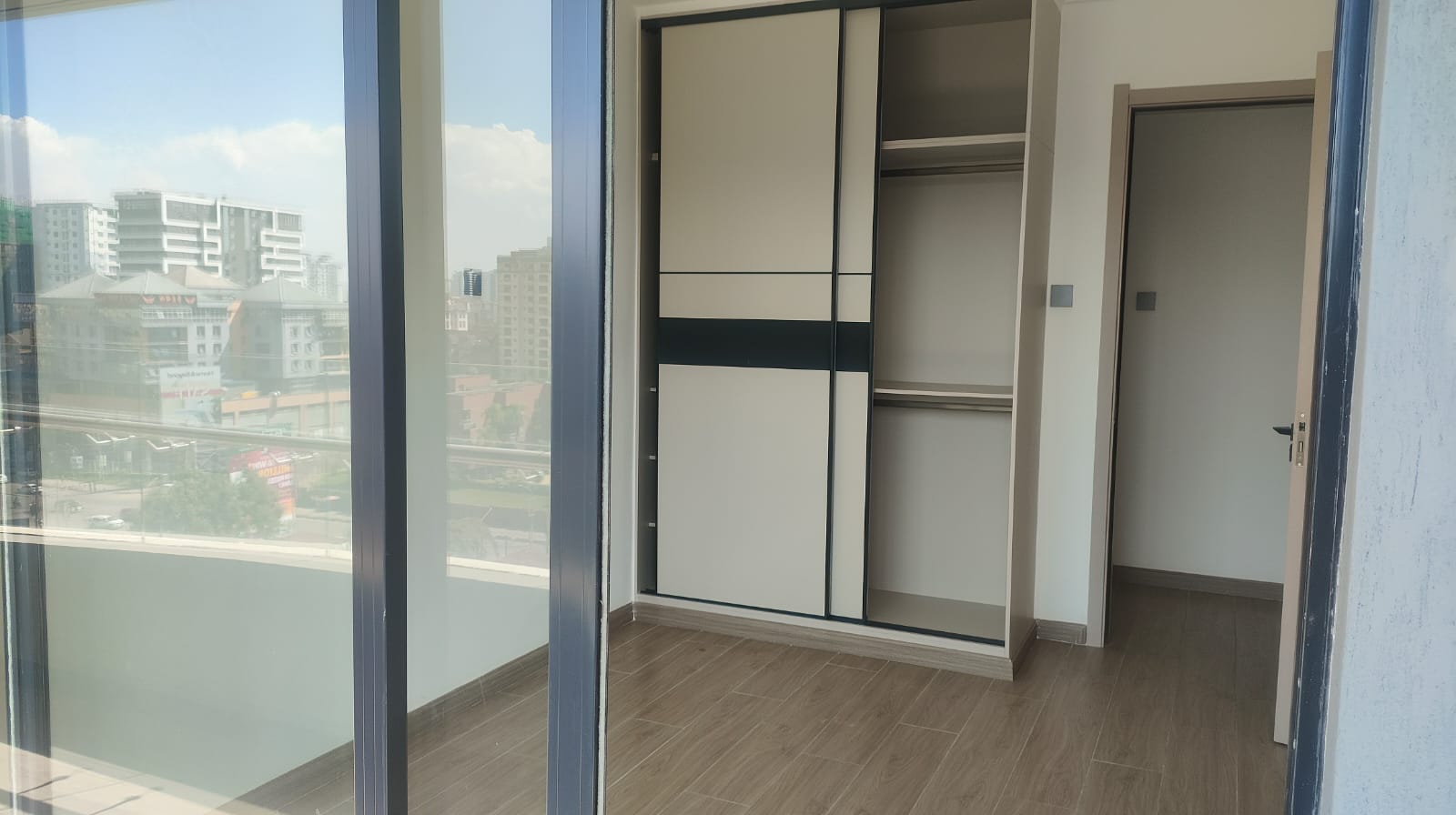 renting--Apartment_Address-Kilimani_Estate__Nairobi__Kenya_price-100000_Beds-2_Baths-2-110-5