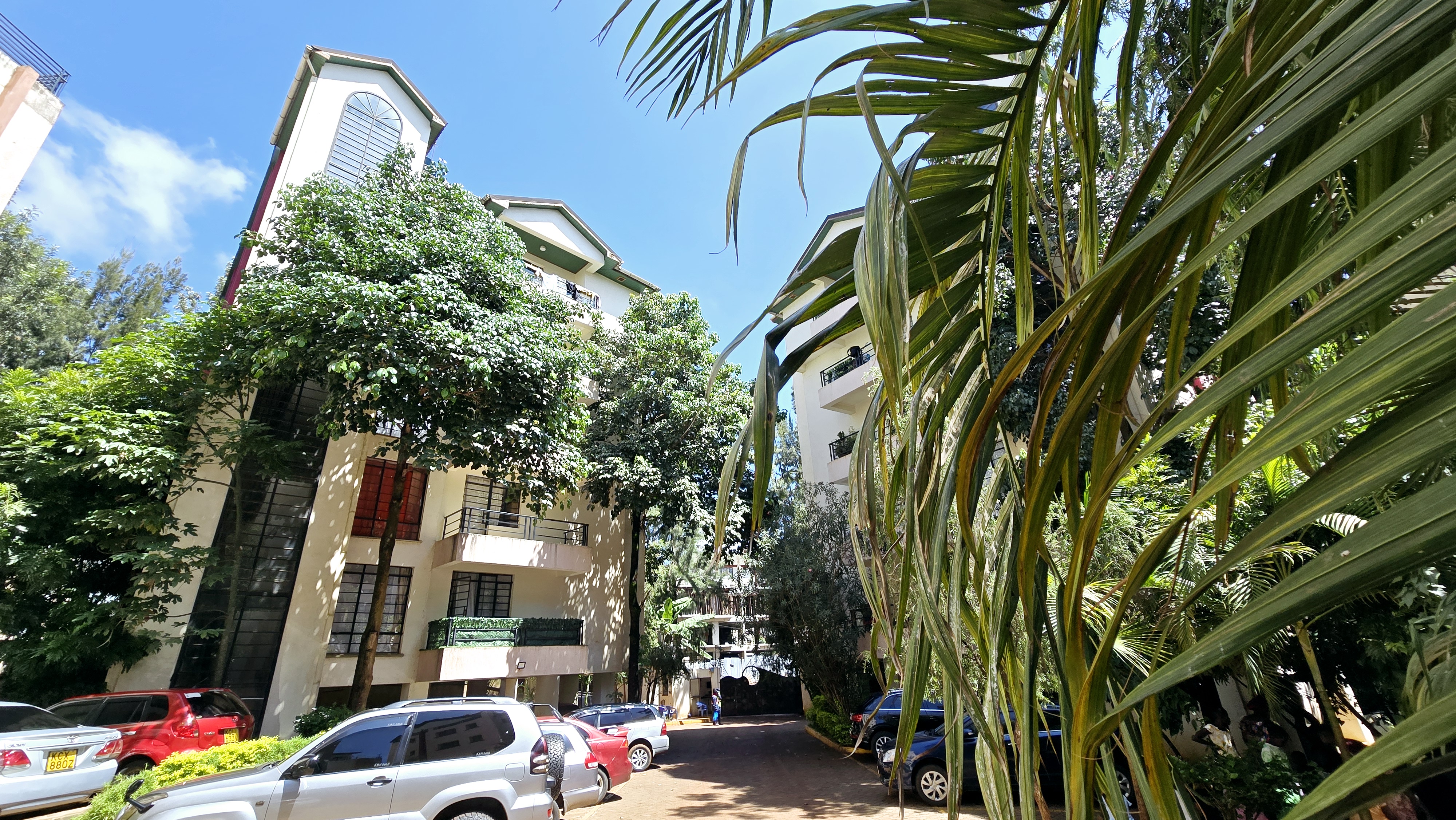 house-on-sale-Pearl_Court-Apartment_Address-Ruaka__Kenya_price-7500000_Beds-3_Baths-2210_50-0