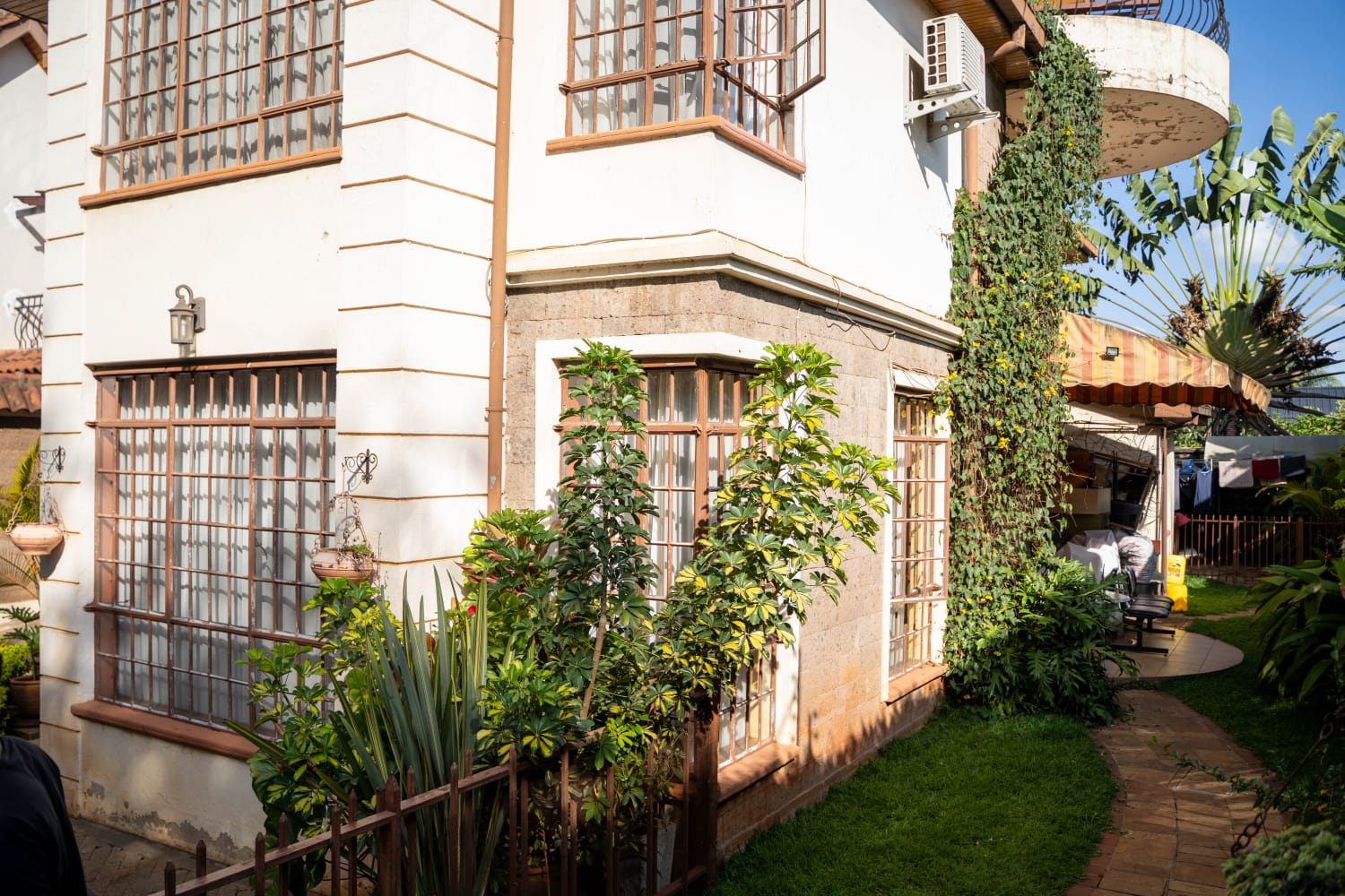 house-on-sale-Amazing_5_Bedroom_Townhouse_In_Lavington_-Townhouse_Address-Lavington_Villas__Nairobi__Kenya_price-69000000_Beds-5_Baths-5111_72-4