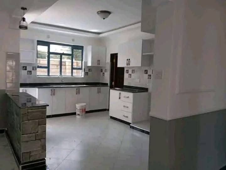 renting--Townhouse_Address-NDENDERU_BANANA_LINK___Ndenderu__Kenya_price-22000_Beds-3_Baths-1-70-1