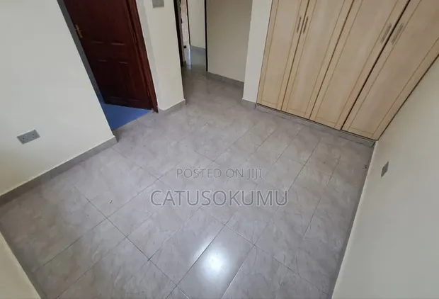 renting--Townhouse_Address-Buruburu__Nairobi__Kenya_price-16000_Beds-4_Baths-1-50-2