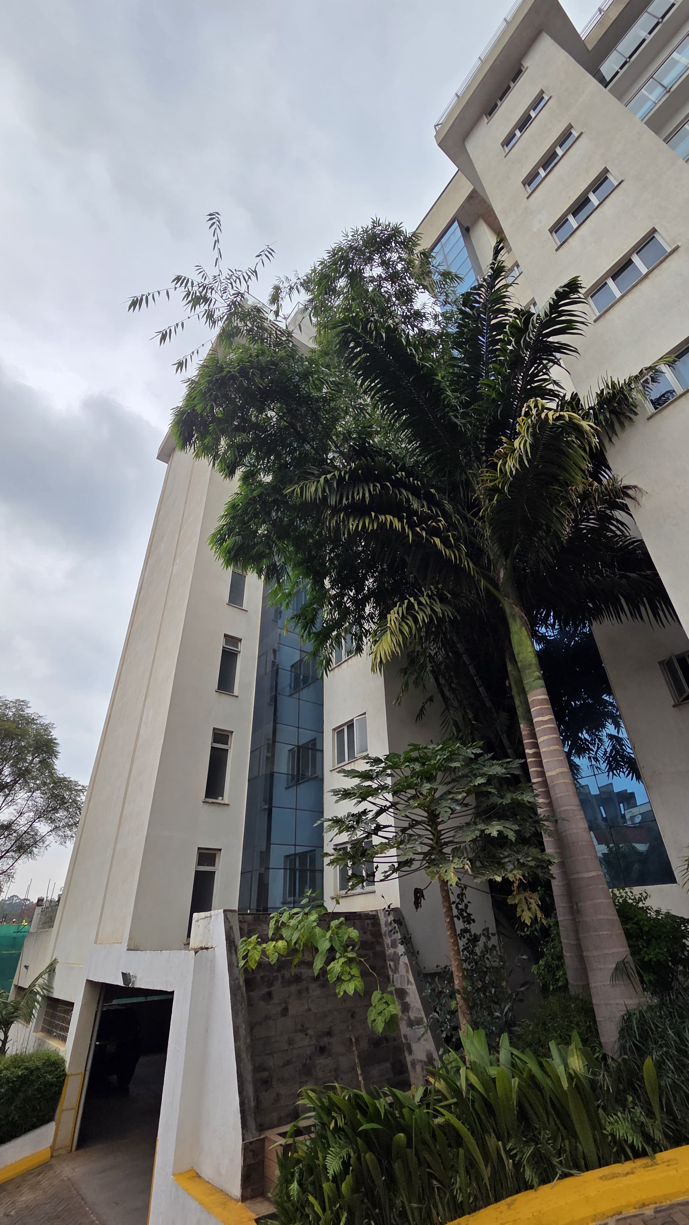 renting--Apartment_Address-Westlands__Nairobi__Kenya_price-170000_Beds-2_Baths-2-169-0