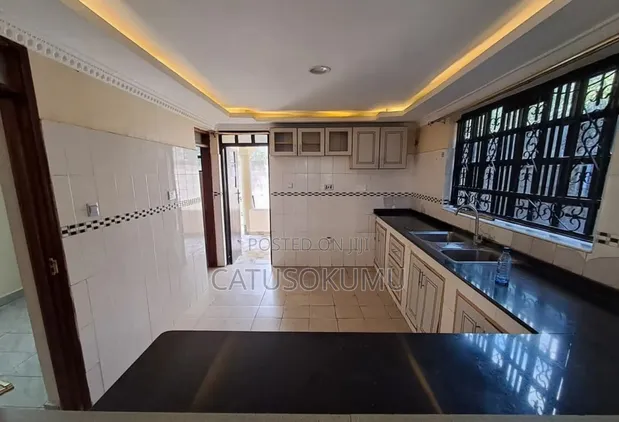 renting--Bungalow_Address-Thome__Nairobi__Kenya_price-25000_Beds-3_Baths-1-71-2