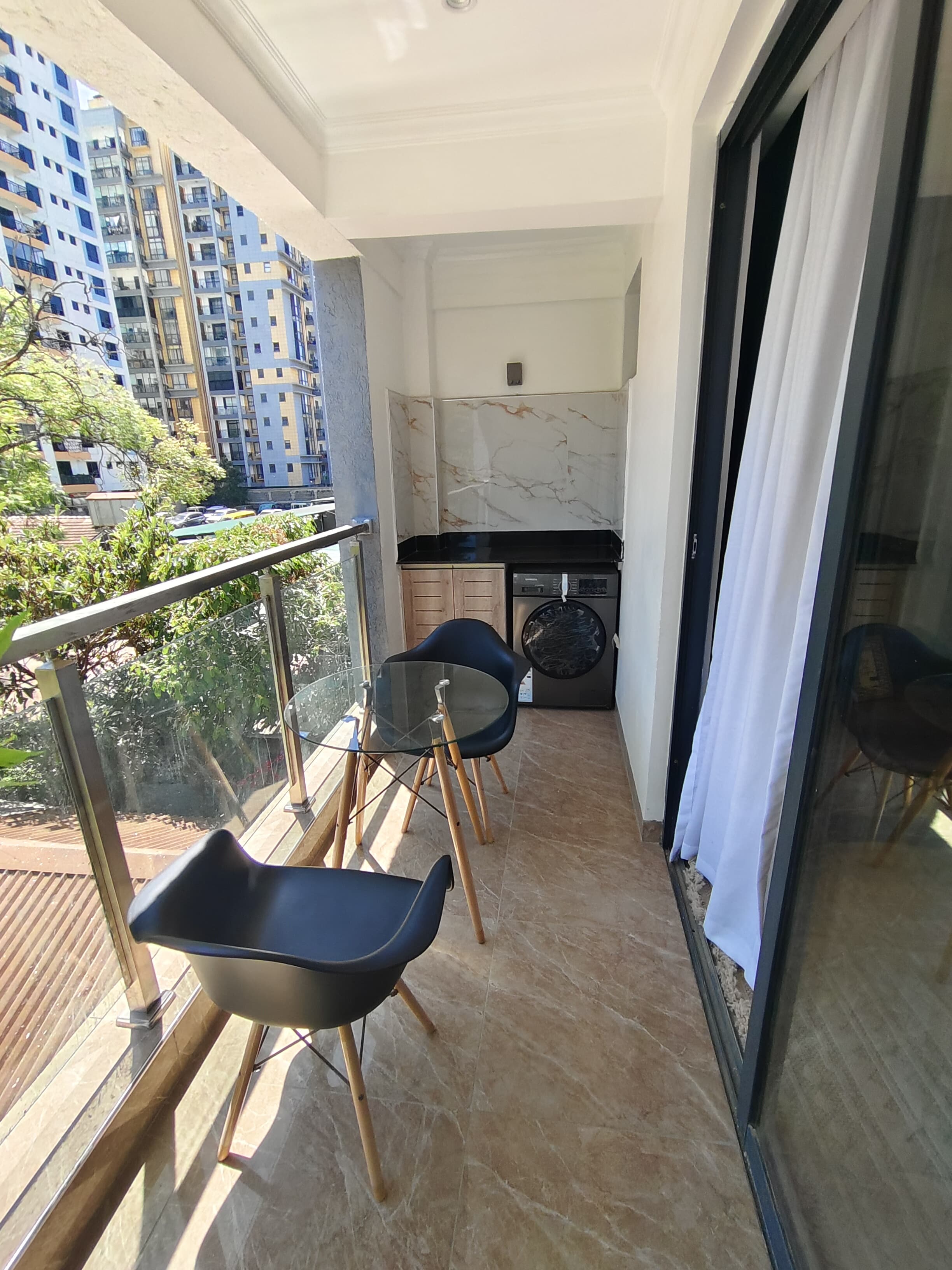 house-on-sale-2_Bedroom_Apartment_for_Sale_Kes_8_8M-Apartment_Address-Kilimani__Nairobi__Kenya_price-8800000_Beds-2_Baths-2120_7-5