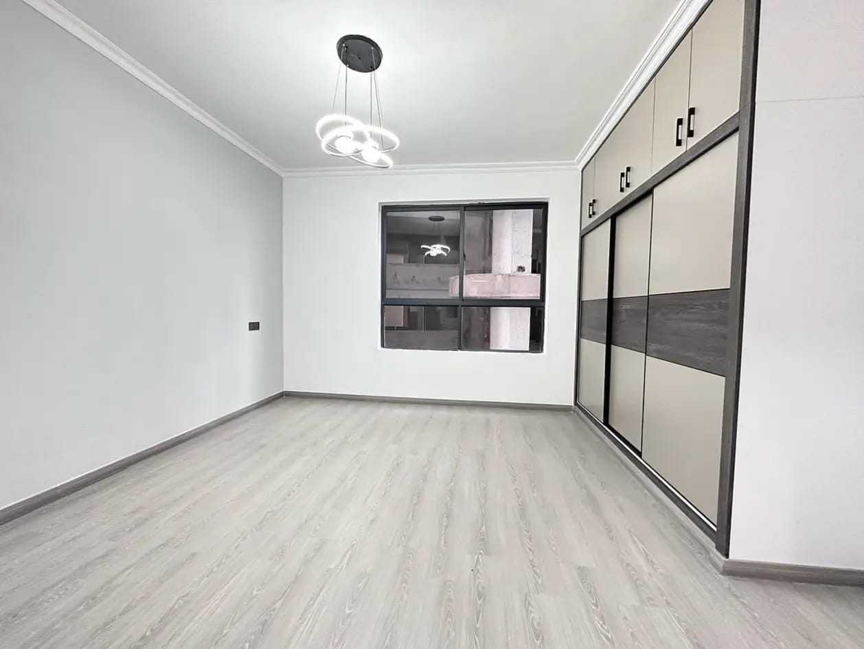 house-on-sale-Kilimani_Riara_road_3_Bedroom_apartment_for_sale_Kes_16M-Apartment_Address-Kilimani__Nairobi__Kenya_price-16000000_Beds-3_Baths-4110_36-6