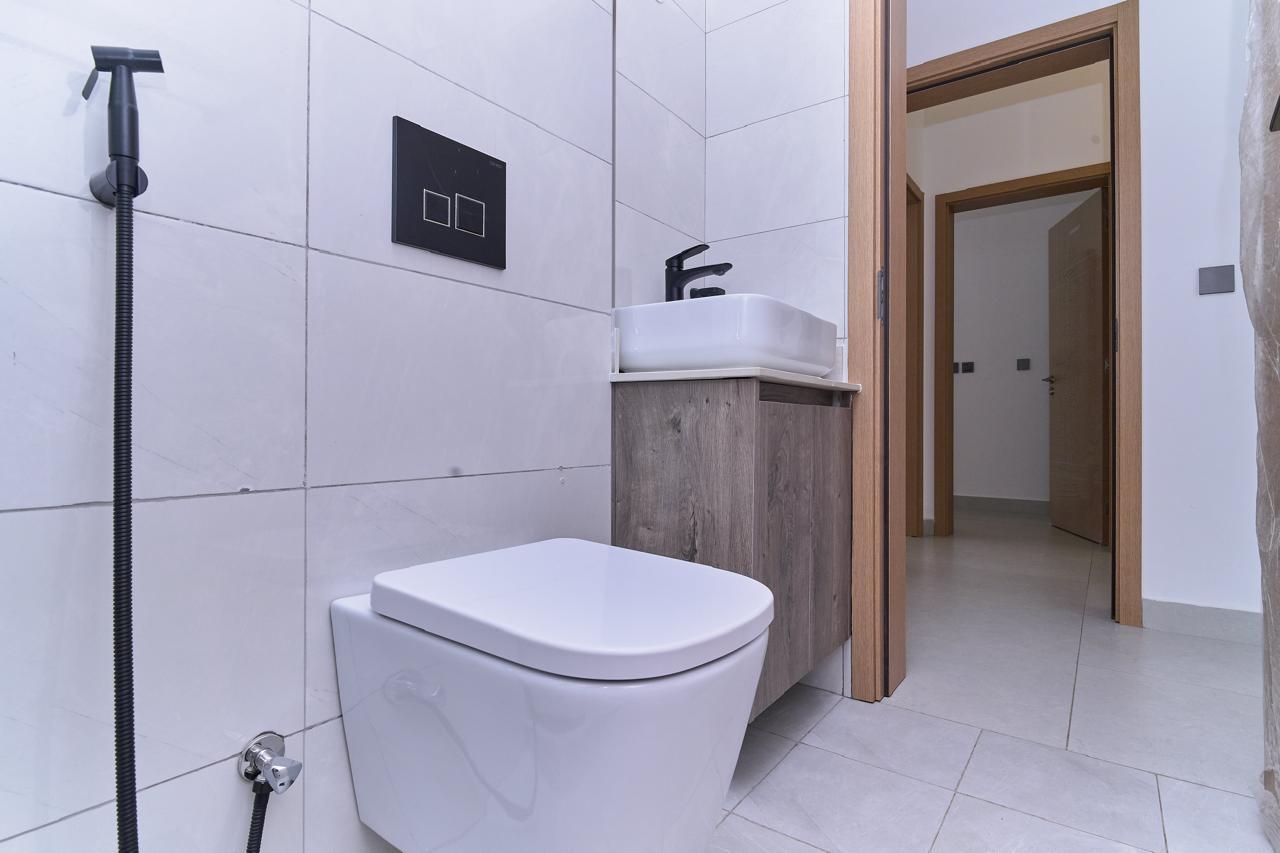 renting--Apartment_Address-Brookside_Gardens__Nairobi__Kenya_price-137000_Beds-2_Baths-2-147-7