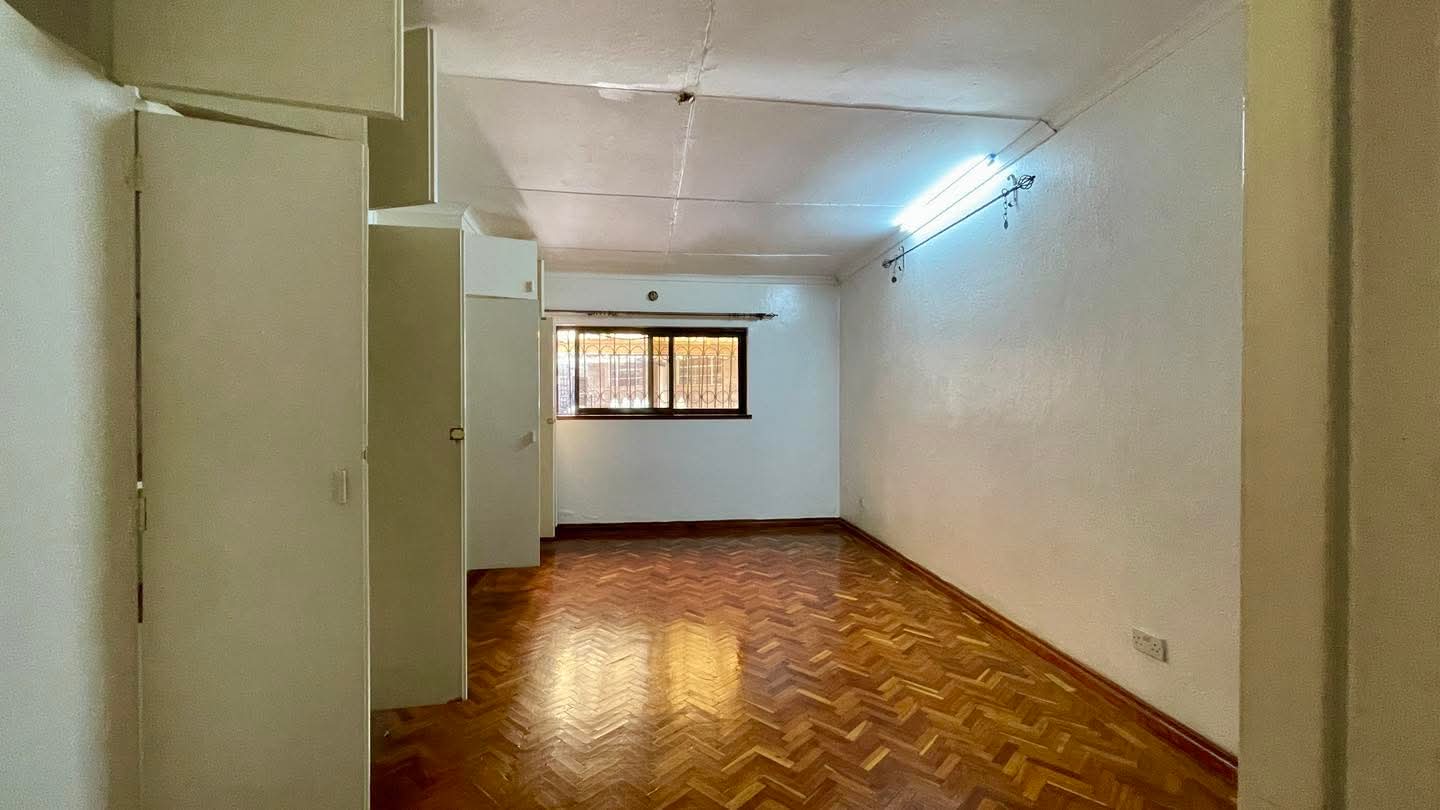 renting--Bungalow_Address-Spring_Valley_Rd__Nairobi__Kenya_price-450000_Beds-5_Baths-4-148-7