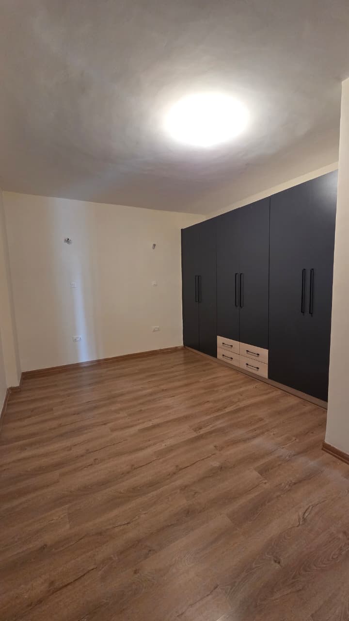 renting--Duplex_Address-Parklands__Nairobi__Kenya_price-150000_Beds-5_Baths-5-164-13