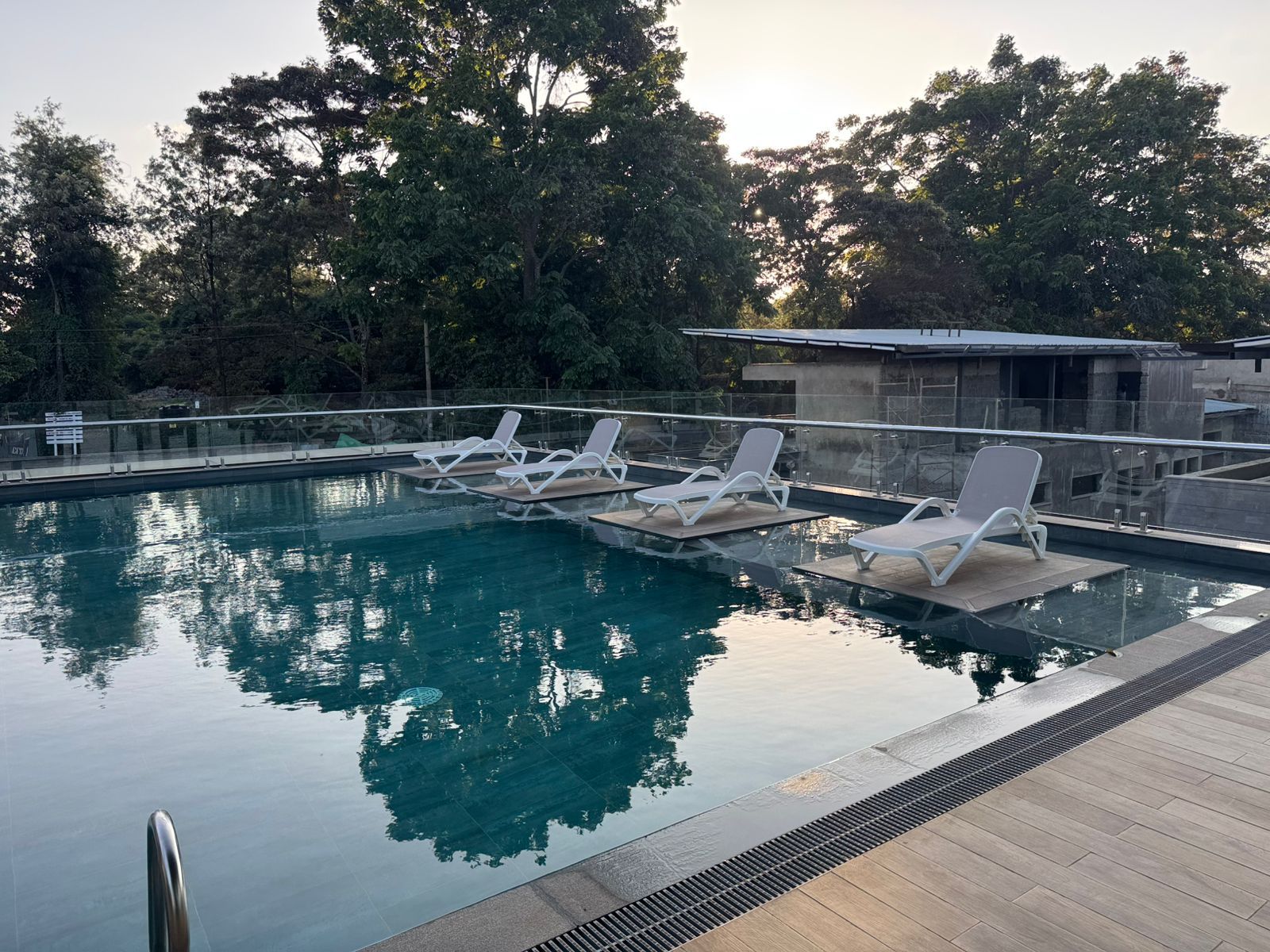 renting--Townhouse_Address-Runda__Nairobi__Kenya_price-270000_Beds-4_Baths-4-18-4