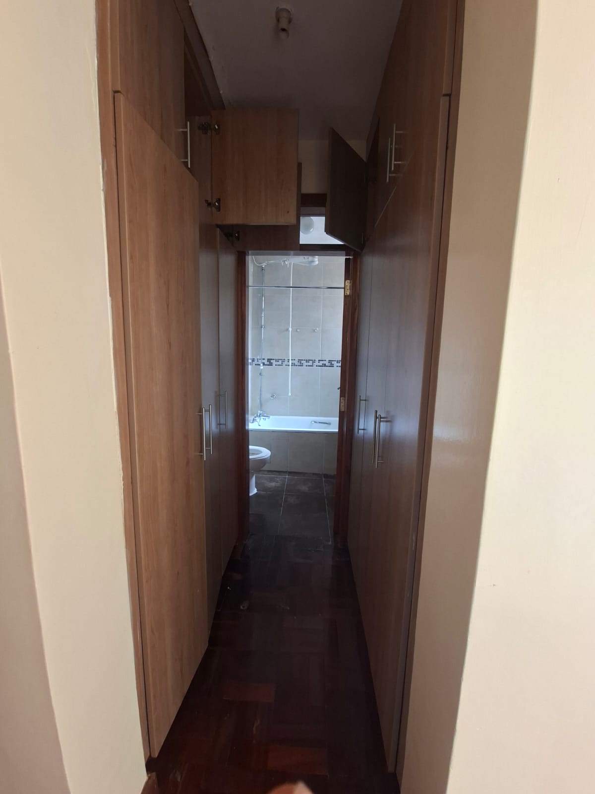 renting--Apartment_Address-Riverside_Dr__Nairobi__Kenya_price-85000_Beds-2_Baths-2-170-8