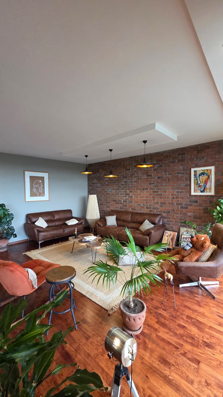 renting--Apartment_Address-Parklands__Nairobi__Kenya_price-290000_Beds-3_Baths-3-144-0