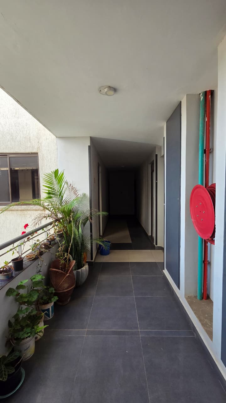 renting--Apartment_Address-Parklands__Nairobi__Kenya_price-140000_Beds-2_Baths-2-140-10